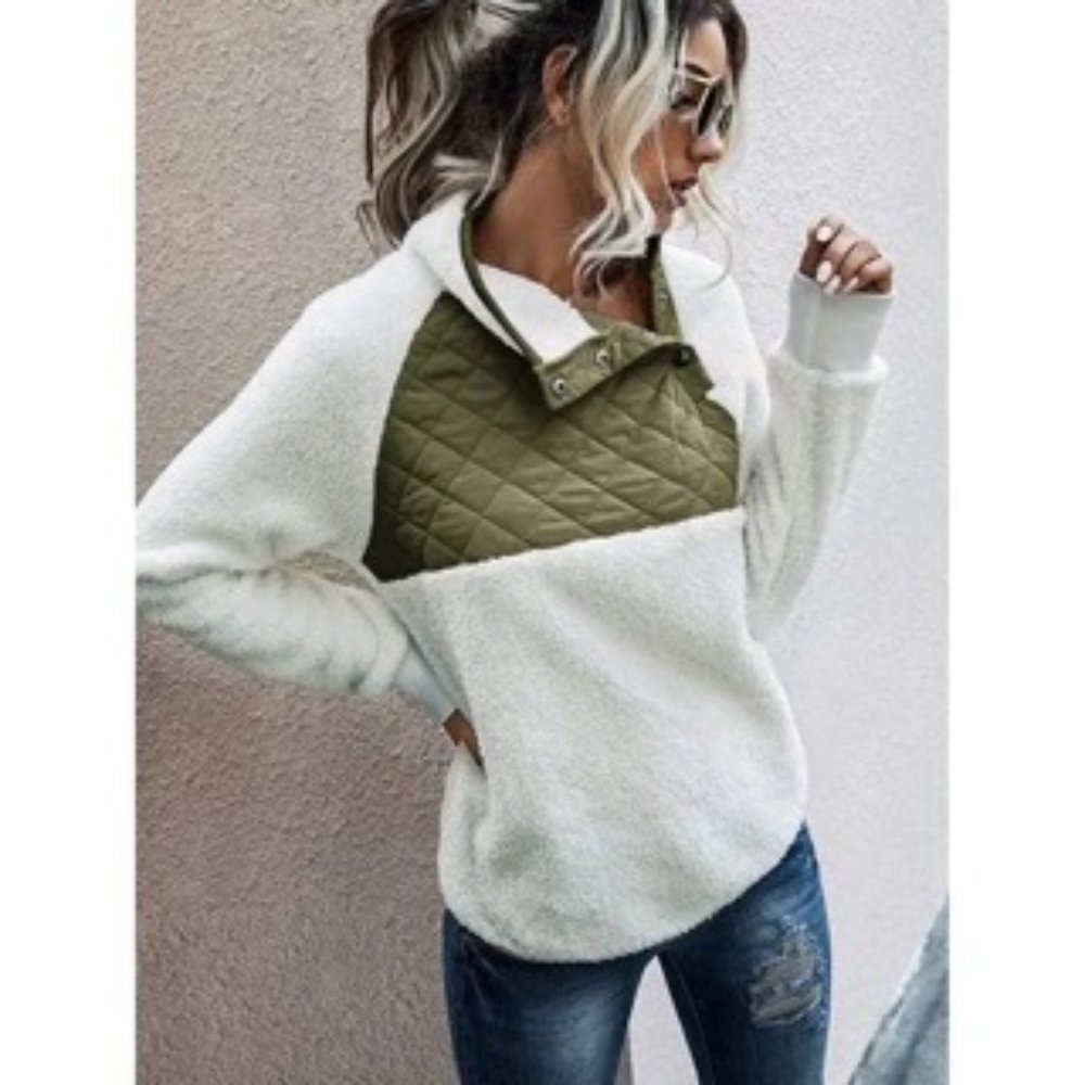 Abercrombie & Fitch White & Green Asymmetrical Snap-Up Fleece Pullover Small